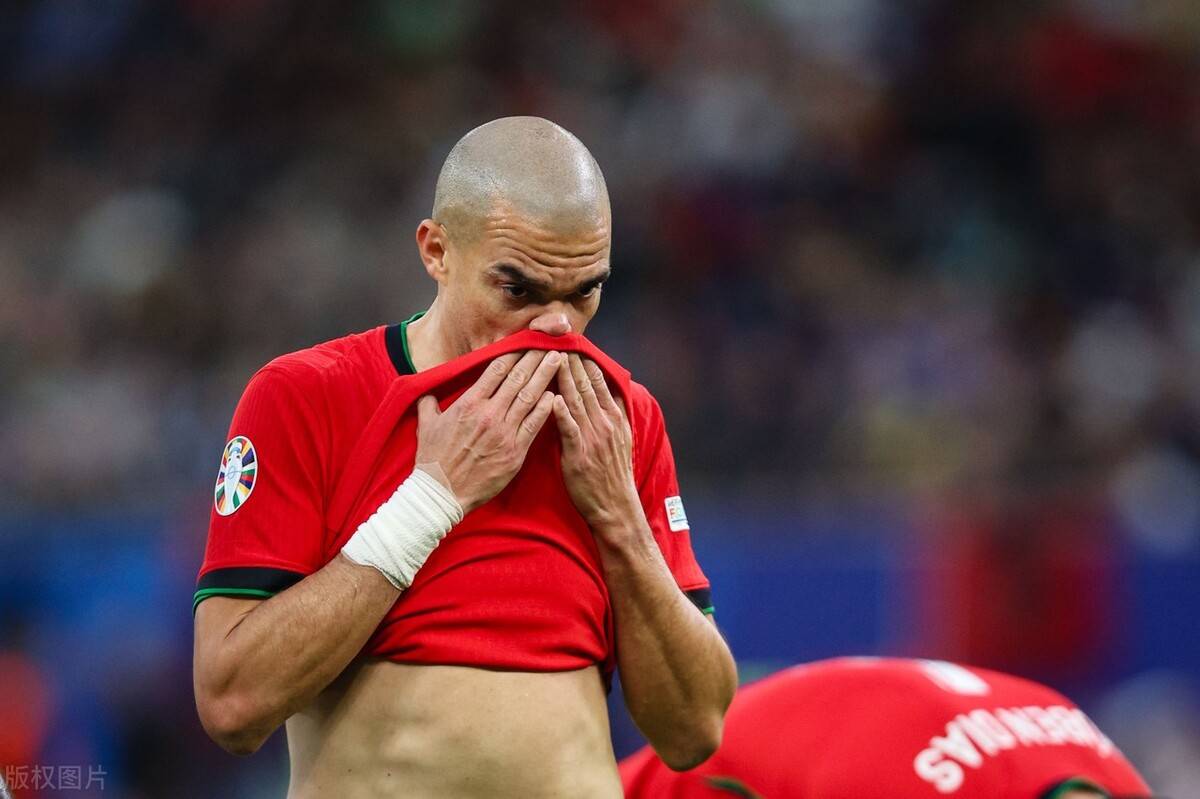 欧洲杯球员突破自我,表现堪称完美 欧洲杯球员突破自我,表现堪称完美