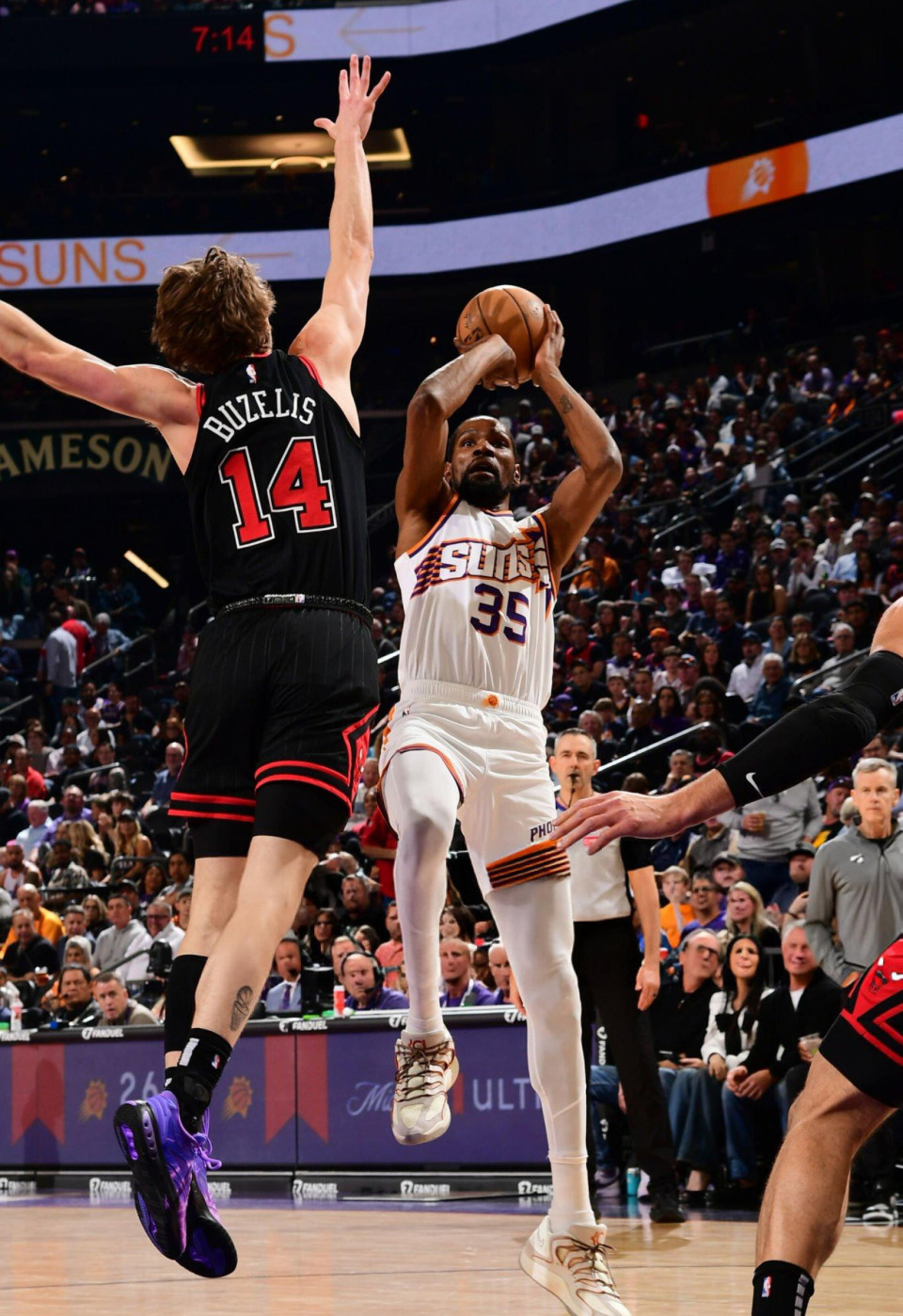 公牛横扫太阳,克莱关键制胜的简单介绍 公牛横扫太阳,克莱关键制胜的简单介绍