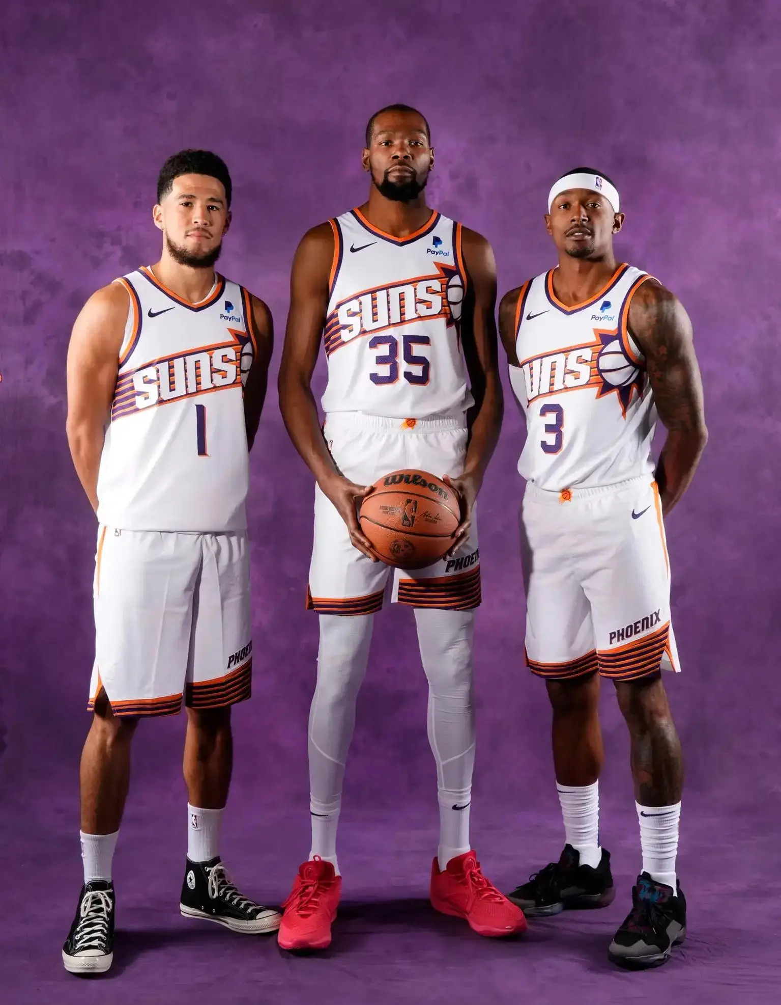 湖人碾压雷霆，布克扛起全队