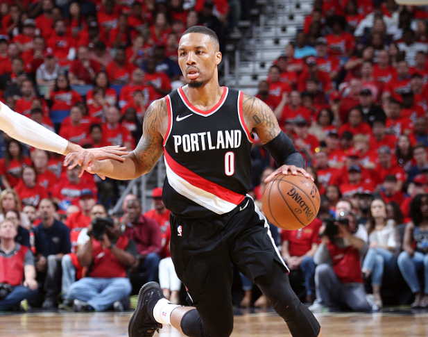 福建队横扫山东队，麦科勒姆统治全场