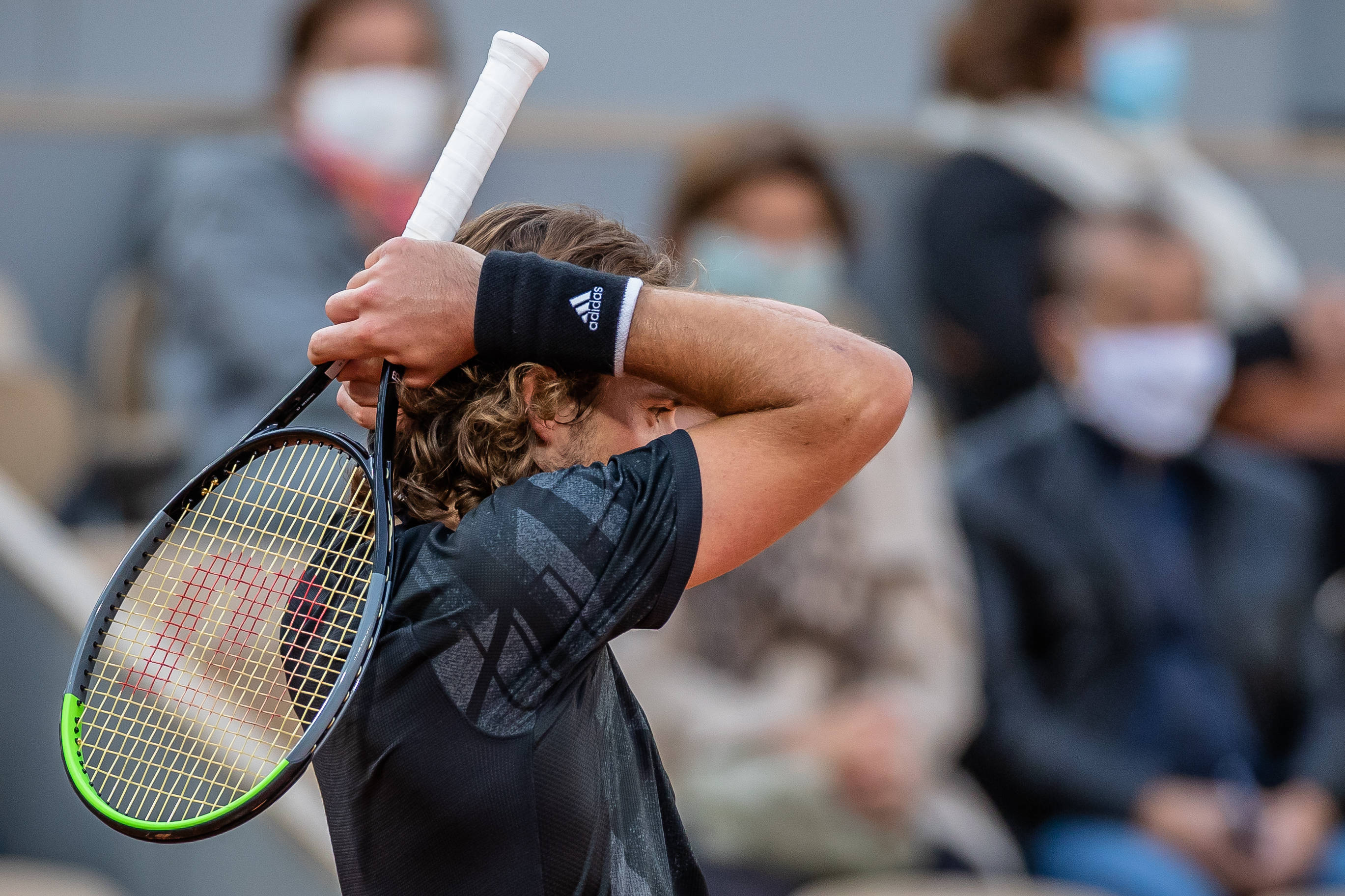 温网横扫法网，西西帕斯统治全场