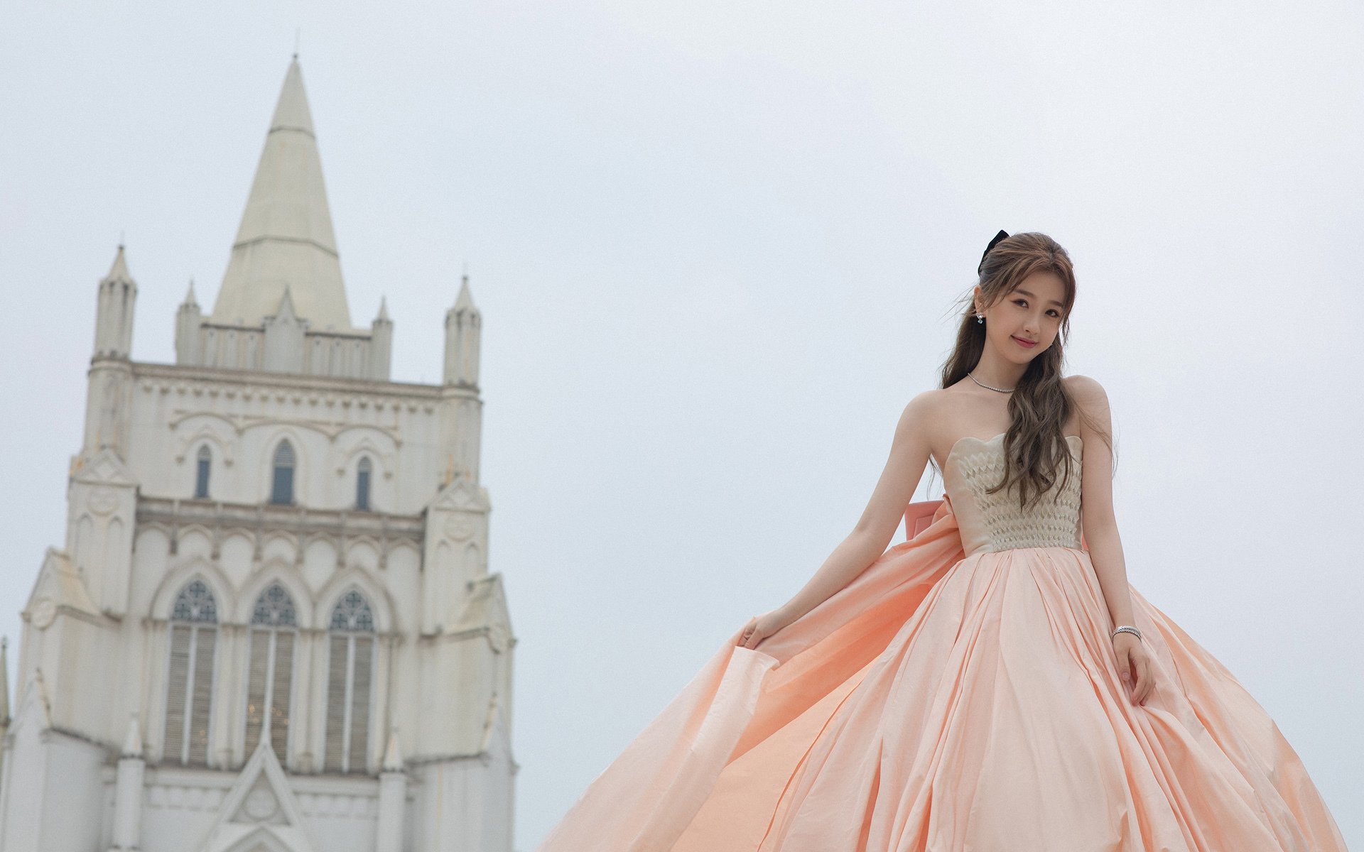 看到意甲焦点战之夜，武切维奇对手完全无解这个关键词时，我的思维瞬间被拉到了一个充满力量、技巧与原始美感的绿茵画卷前。这不仅仅是一场胜利，更是一场关于个人英雄主义在现代体系足球中如何绽放的宣言