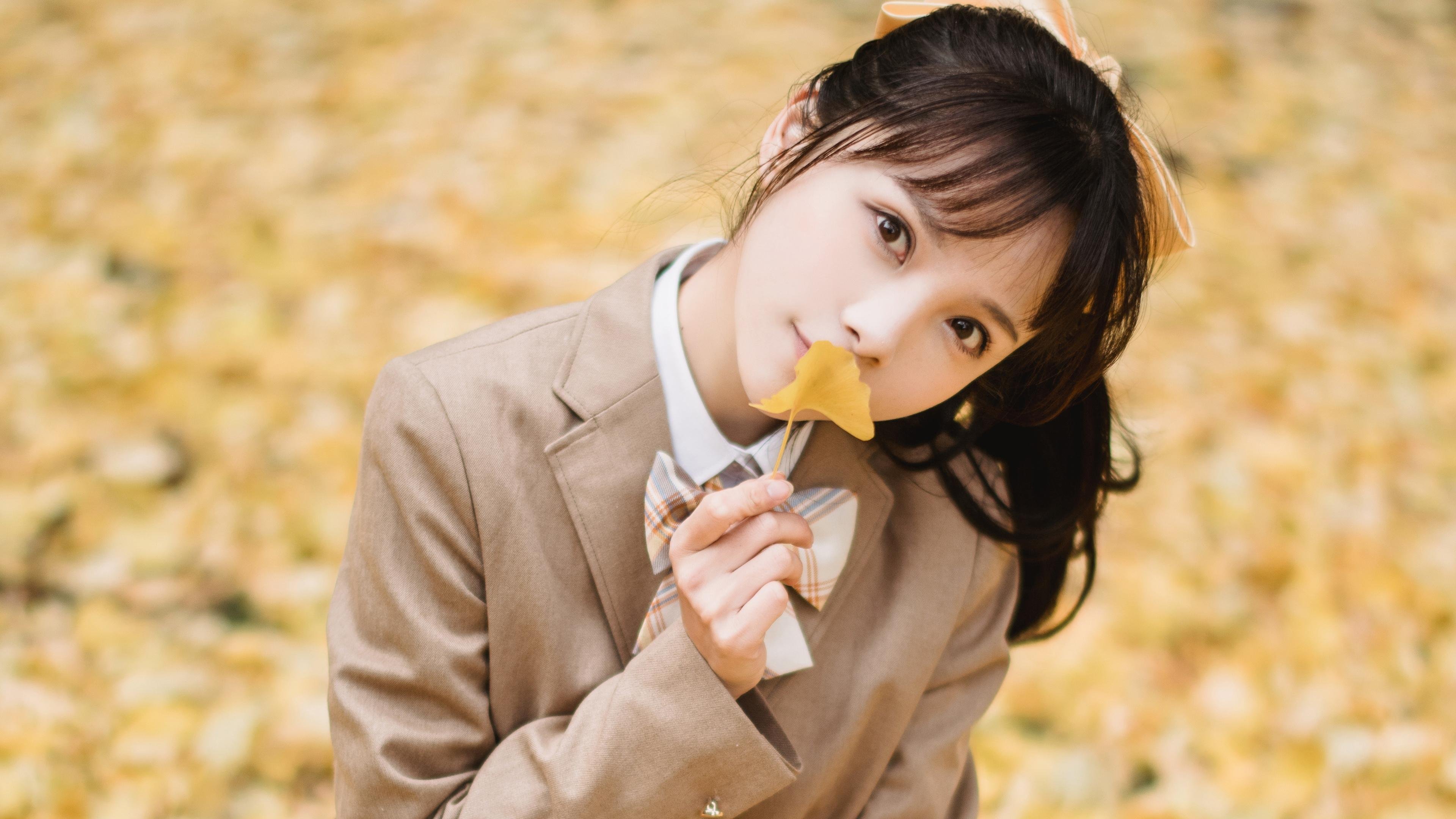 当绿茵场与硬木地板交错,委内瑞拉的悬念终结与莫德里奇的平行总决赛